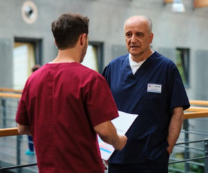 Pierwsza miłość odc. 4138. Marek Żukowski (Maciej Tomaszewski), Kacper (Damian Kulec)