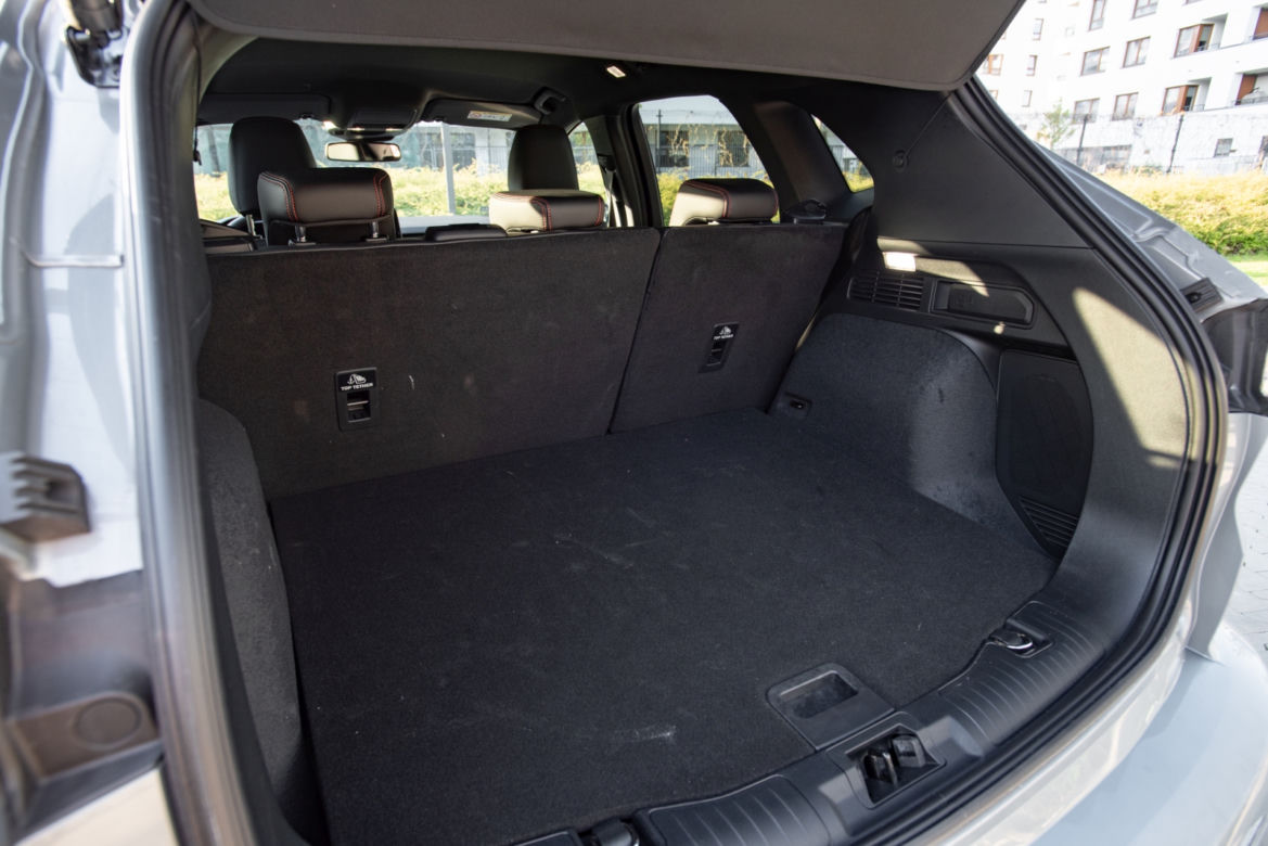 Ford Kuga 2.5 Hybrid AWD ST-Line X 