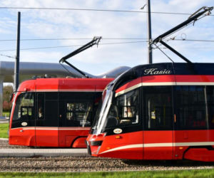 Paraliż tramwajowy w Katowicach. Ciężarówka zerwała trakcję!