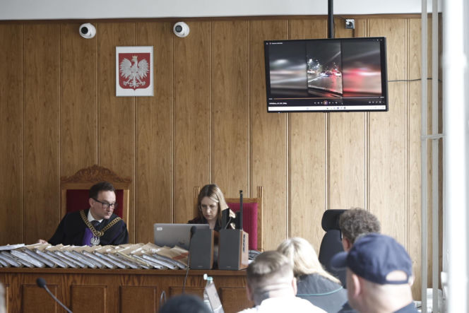 „Zamówili dwie butelki wódki i lemoniadę”. Kelner ujawnia, co działo się przed tragedią na Trasie Łazienkowskiej