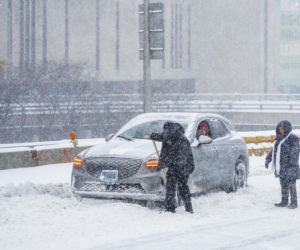 Ofiary śmiertelne, milion ludzi bez prądu w USA! Burza śnieżna atakuje