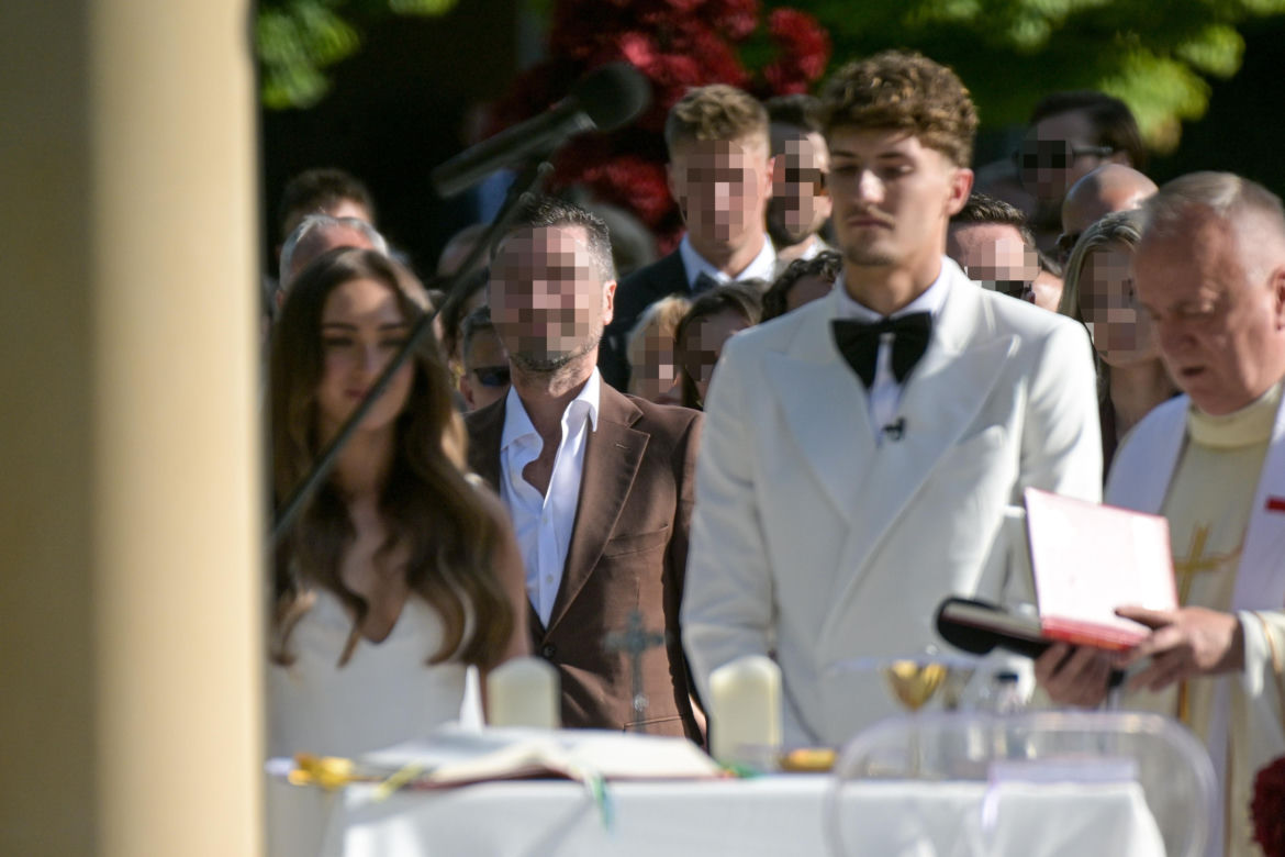 Daria Syta i Igor Grobelny wzięli dziś ślub. Suknia panny młodej wyglądała pięknie!