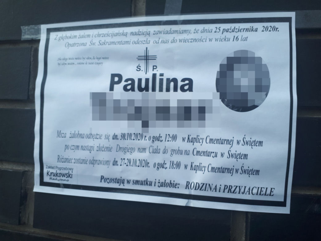 Grób 16-letniej Pauliny tonie w kwiatach. Ostatnie pożegnanie pięknej nastolatki.