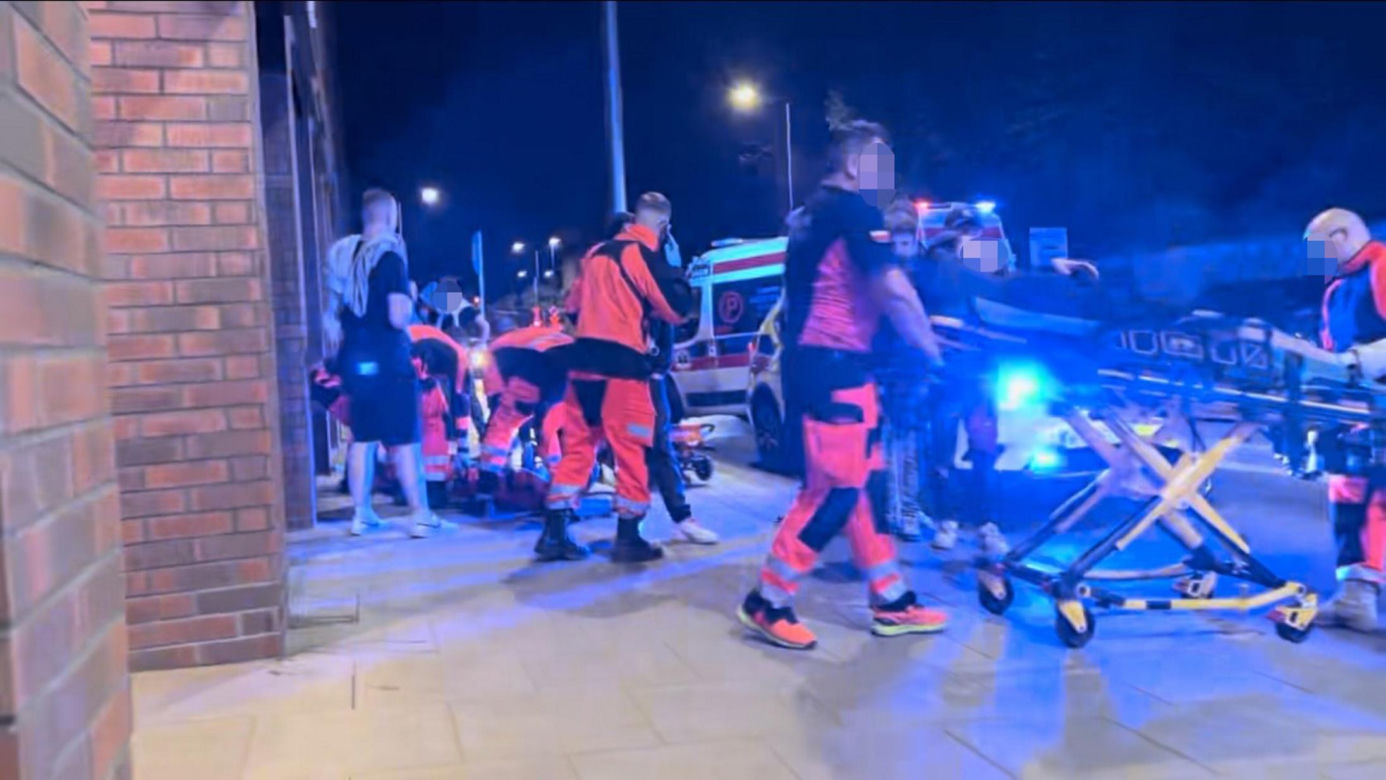 Kilka osób potrąconych na Pradze-Północ. Wariat wjechał na chodnik, przejechał ludzi i uciekł. Ważny apel policji