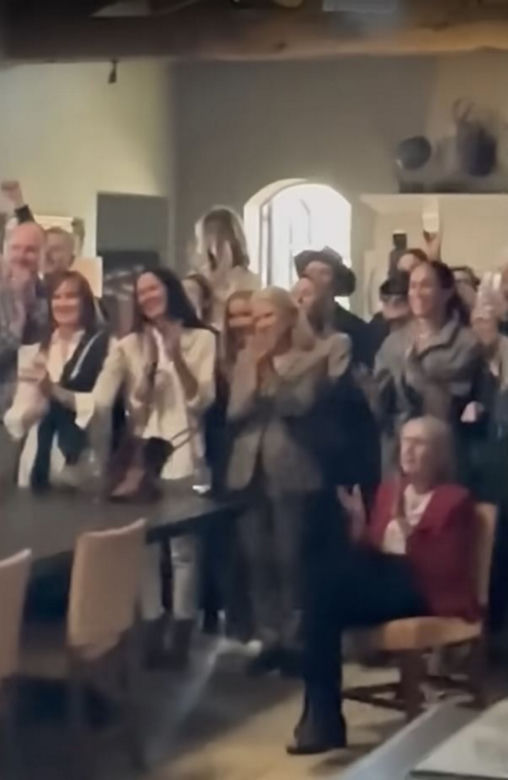 To znak kryzysu o Meghan Markle i księcia Harry'ego?! Dziwne zachowanie na przyjęciu