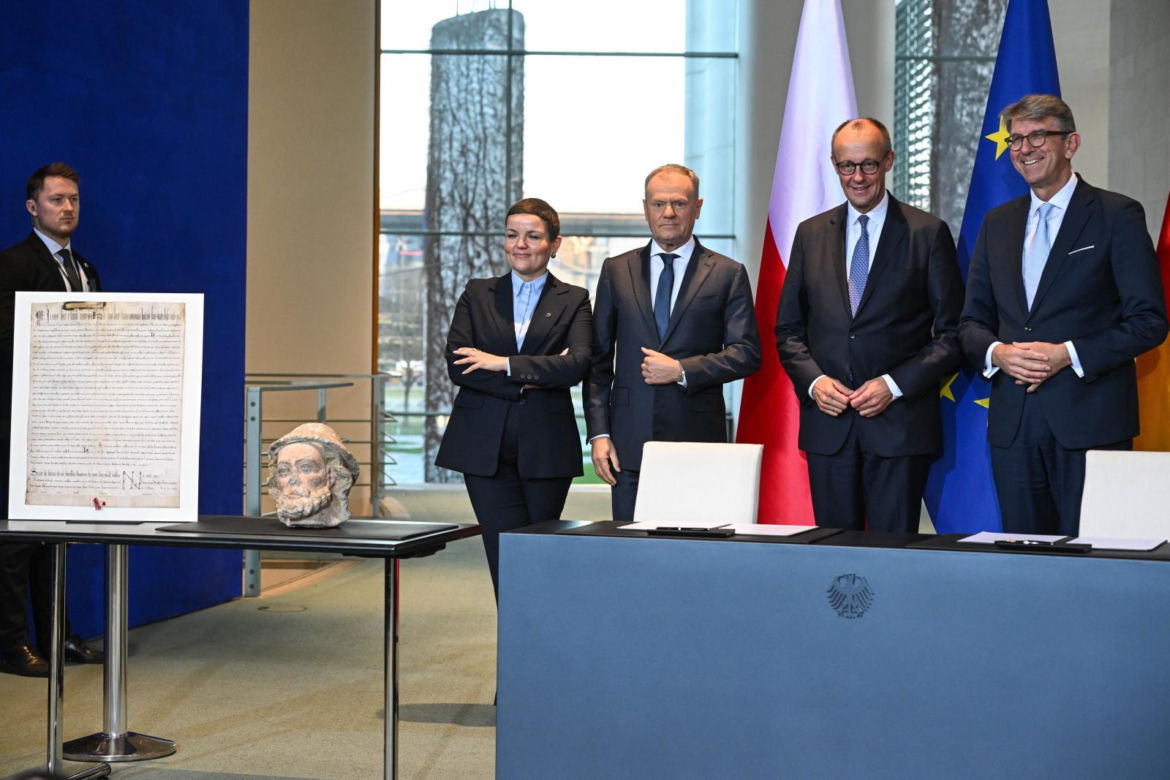Ceremonia przekazania dóbr kultury podczas polsko-niemieckich konsultacji międzyrządowych