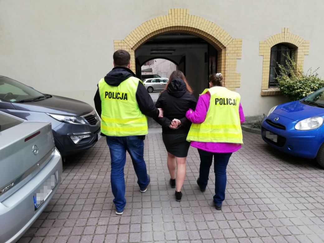 Wyłudzili ponad 800 tys. zł z unijnych dotacji. Trzy osoby są już w rękach policji [ZDJĘCIA]