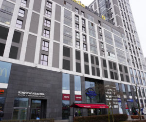 Dziś tak wygląda miejsce po dawnym Uniwersamie Grochów