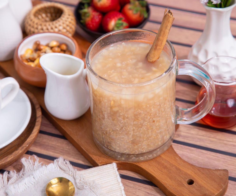 Owsianka do picia z jabłkiem i masłem orzechowym – sycące śniadanie, które wypijesz w 2 minuty