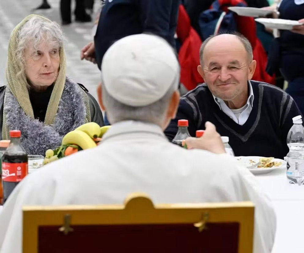 Leon XIV spotkał się na obiedzie z ubogimi