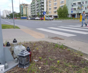Przejście dla pieszych w alei KEN przy ul. Telekiego. Czarny punkt na mapie Warszawy