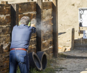 Poseł szykuje się na wojnę