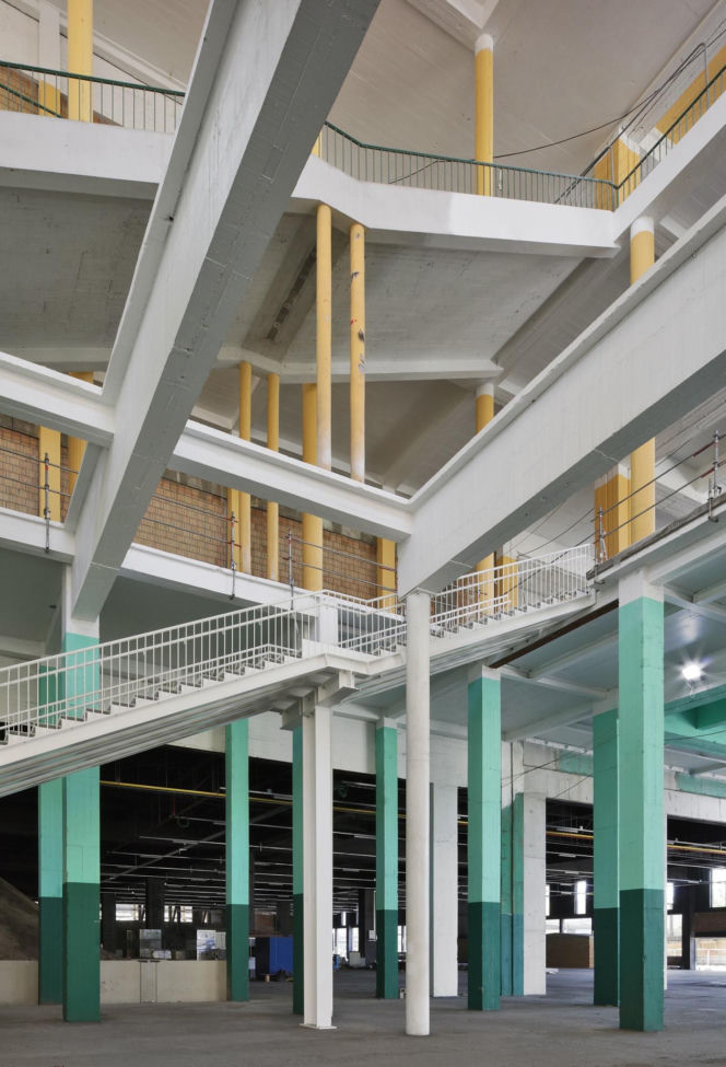 Renowacja i przebudowa Palais des Expositions w Charleroi w Belgii