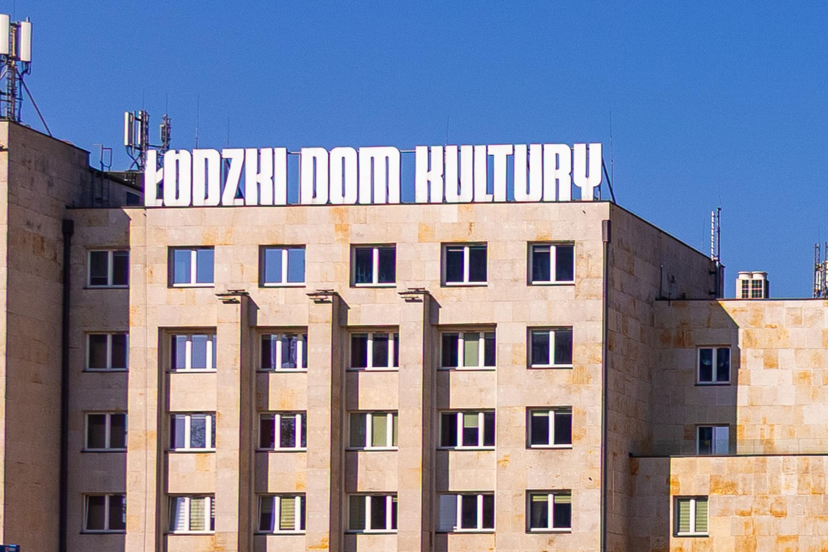 Łódzki Dom Kultury - wciąż jest częścią placu budowy