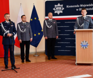 Nowi policjanci w woj. podlaskim. Ślubowanie złożyło 12 policjantów