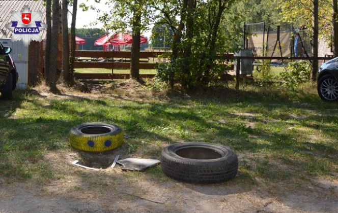 2-latka wpadła do studzienki kanalizacyjnej, błyskawiczna reakcja matki. Zdjęcia studzienki