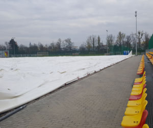 Jagiellonia Białystok. Przy ul. Elewatorskiej powstaje gigantyczny balon