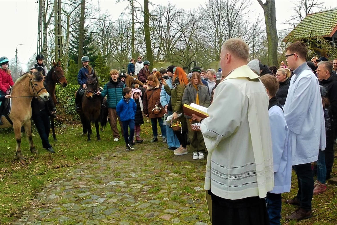Konna święconka na szczecińskim Osowie
