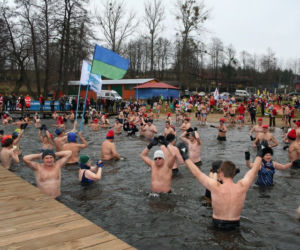 Ogólnopolskie Otwarcie Sezonu Morsów w Staych Jabłonkach