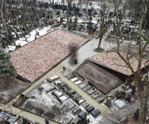 Niezwykła instalacja na cmentarzu żydowskim w Warszawie