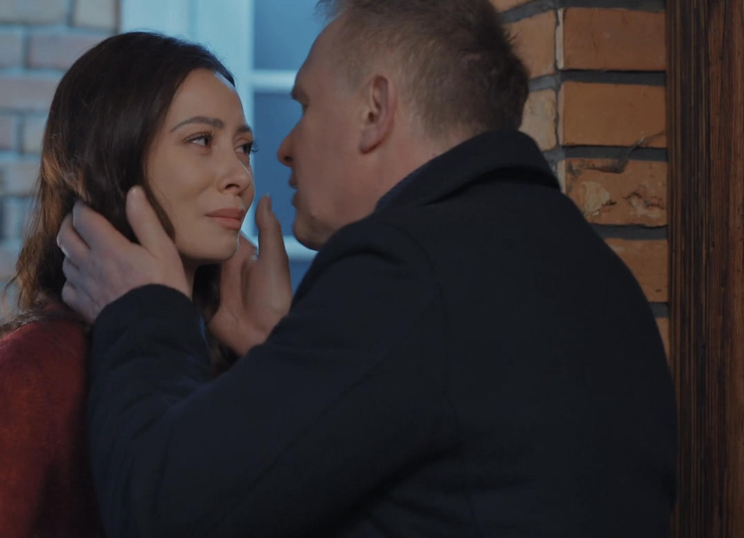 M jak miłość. Joanna (Dominika Sakowicz), Artur (Robert Moskwa)