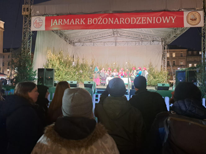 Jarmark Bożonarodzeniowy na Rynku Głównym w Krakowie 2025. Oferta wystawców