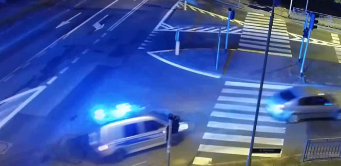 Pościg jak z filmu akcji. 20-letni Ukrainiec zderzył się czołowo z radiowozem
