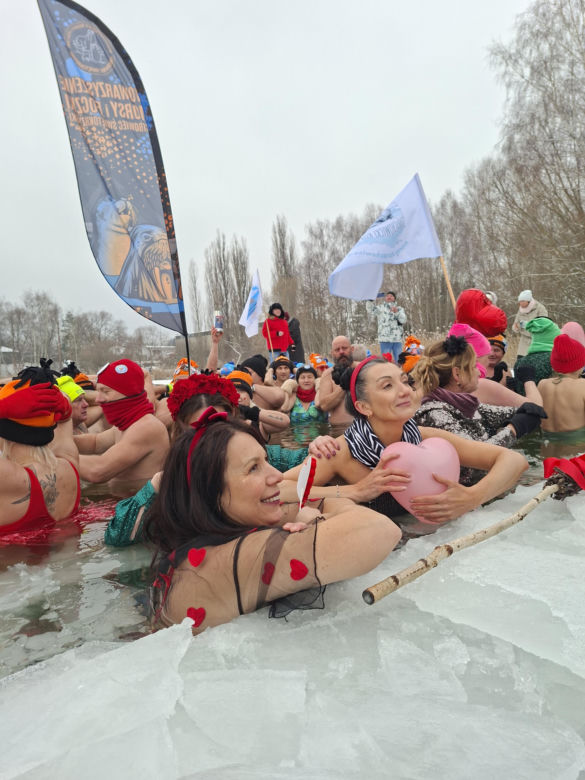 Historyczny I Zlot Morsów w Starachowicach
