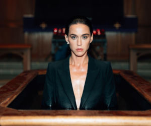 Katy Perry rozpala scenę! Jej nowy singiel Watch It Burn to bezkompromisowa petarda