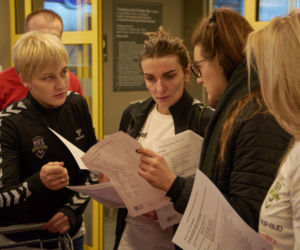Piłkarki MKS Lublin pomagają Szlachetnej Paczce