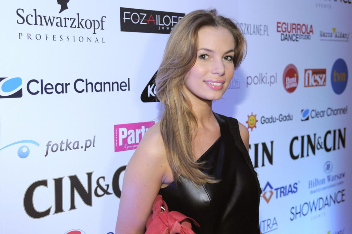 Izabela Janachowska ma nową fryzurę. Zapuściła grzywkę