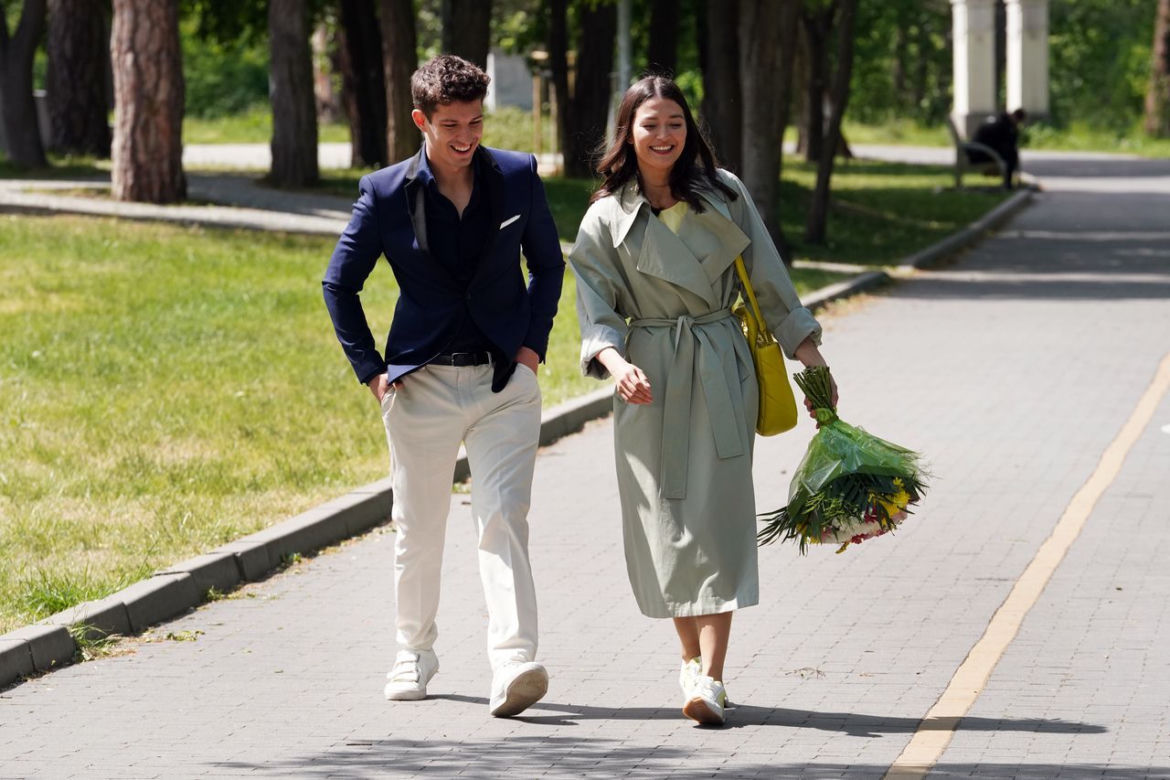 Barwy szczęścia, odc. 2707: Justin (Jasper Sołtysiewicz), Lilly (Mayu Gralińska Sakai)