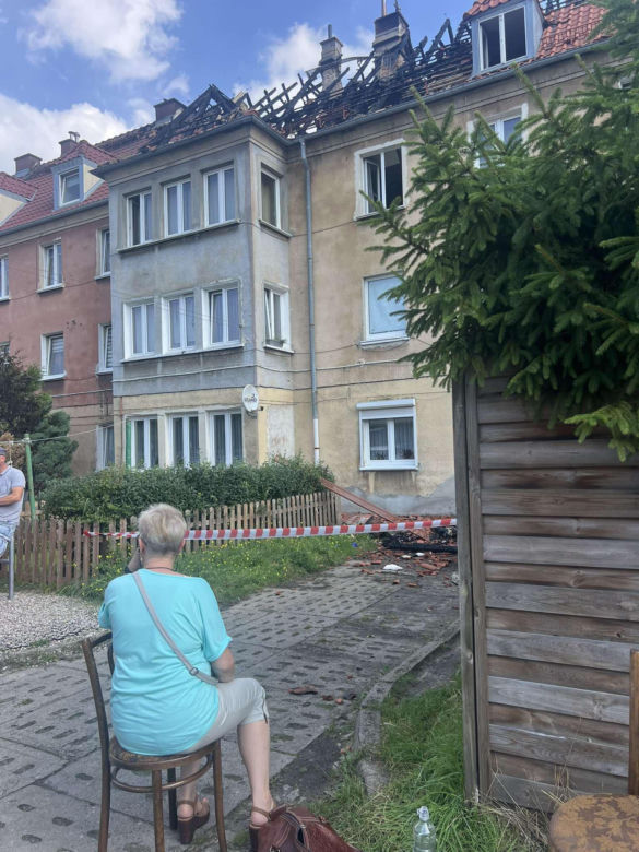 Pożar w kamienicy przy ul. Hallera. Mieszkańcy rozgoryczeni działaniami miasta