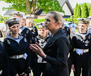 Barbara Nowacka na koniec roku szkolnego pojechała do Darłowa