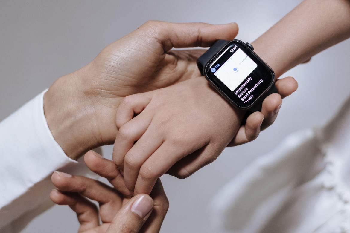 Smartwatch z funkcją GPS