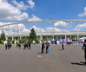 Długie kolejki i tłum fanów przed koncertem Metaliki