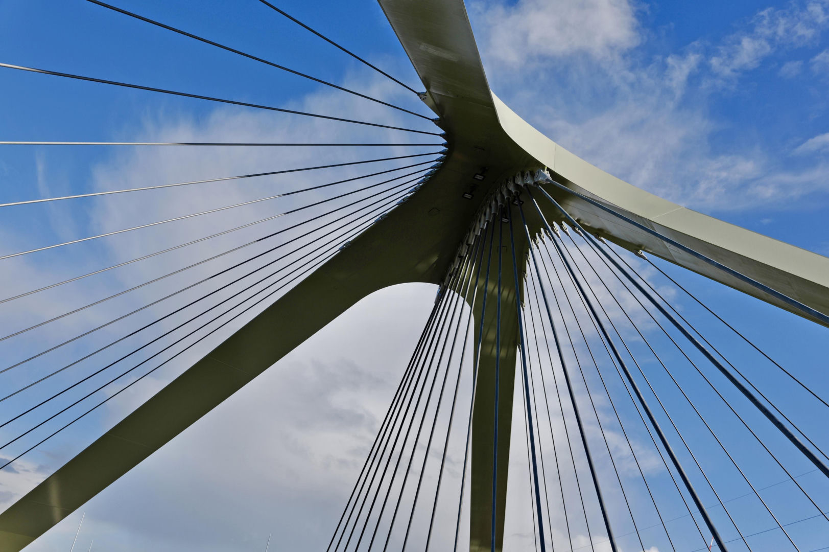 Piramidebrug w Gandawie