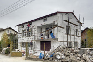 Ocieplenie ścian domu – jak to zrobić krok po kroku