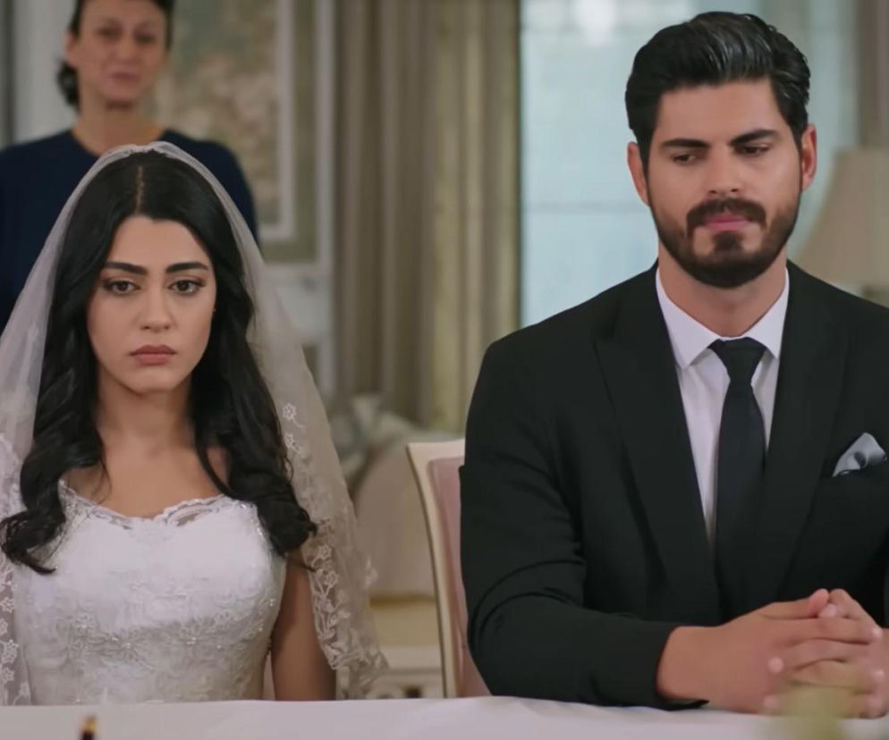 Panna młoda, odcinek 19: Hancer i Cihan stają na ślubnym kobiercu, ale nie spędzają razem nocy poślubnej