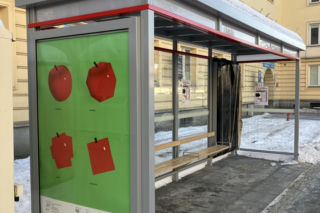 Tramwaj wzdłuż ul. Rakowieckiej w Warszawie w styczniu 2026