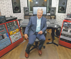 Emil Kamiński. Wydał milion na sprzęt