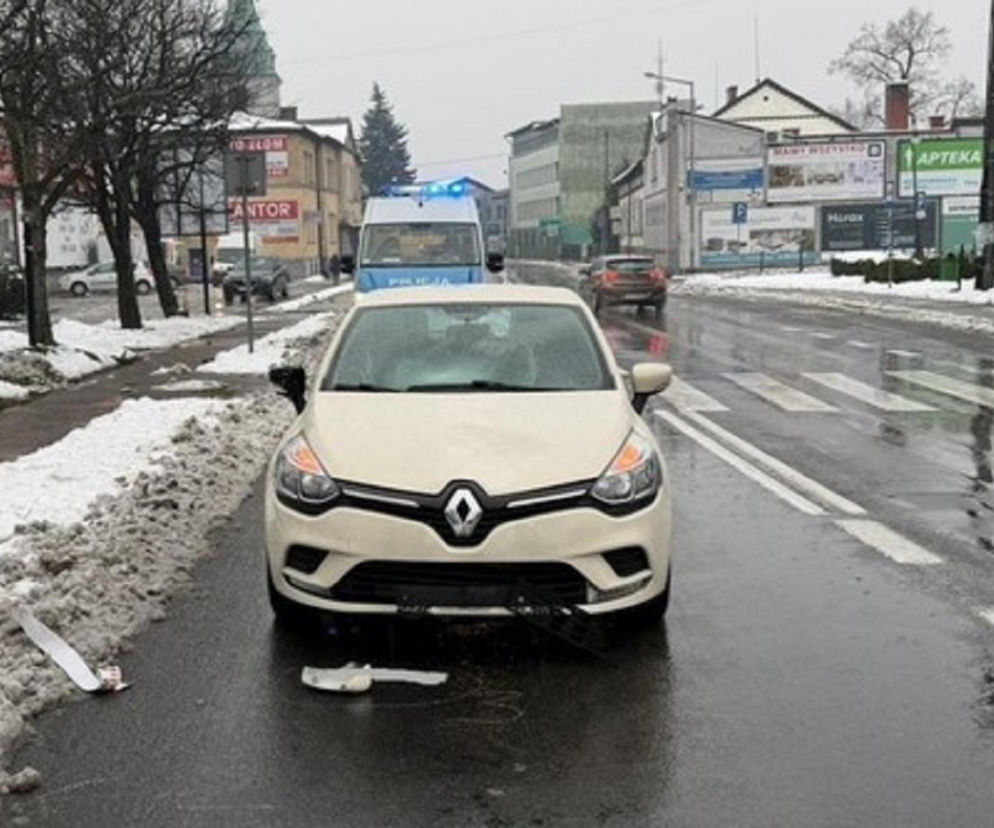 67-latek potrącił seniorkę na przejściu dla pieszych. Kobieta doznała urazu kręgosłupa