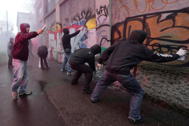 Protesty przeciwko IO w Mediolanie. Starcia z policją