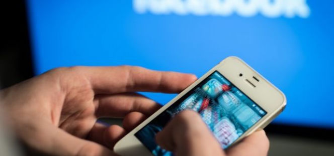 Facebook: sam zmienisz kolejność postów - o co chodzi w najnowszej zmianie? 