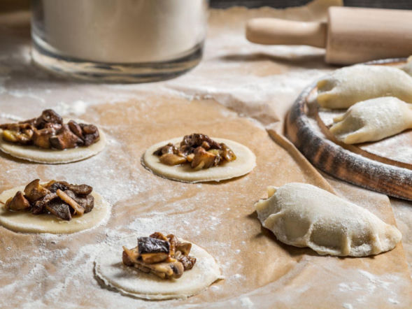 Farsz do pierogów na wigilię robię metodą pół na pół. Patent Ewy Wachowicz nie ma sobie równych