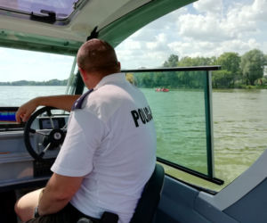 Kujawsko-pomorska lista płac. Jak zarabiają policjanci w województwie? Te kwoty SZOKUJĄ