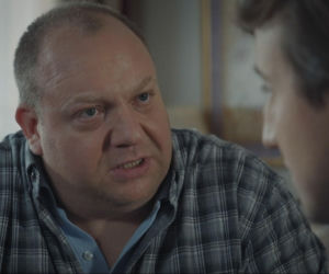 M jak miłość odc. 1894. Tadeusz (Bartłomiej Nowosielski), ksiądz Grzegorz (Paweł Janyst)