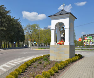 To miasto ma jeden z najpiękniejszych ratuszy w Małopolsce. Leży blisko najcieplejszego miejsca w województwie