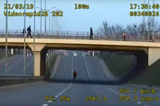 Gnał przez Szczecin 210 km/h! Policja zatrzymała pirata na motocyklu [WIDEO]