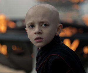 Rycerz Siedmiu Królestw. Większość obsady nie wróci w 2. sezonie. Oto powód